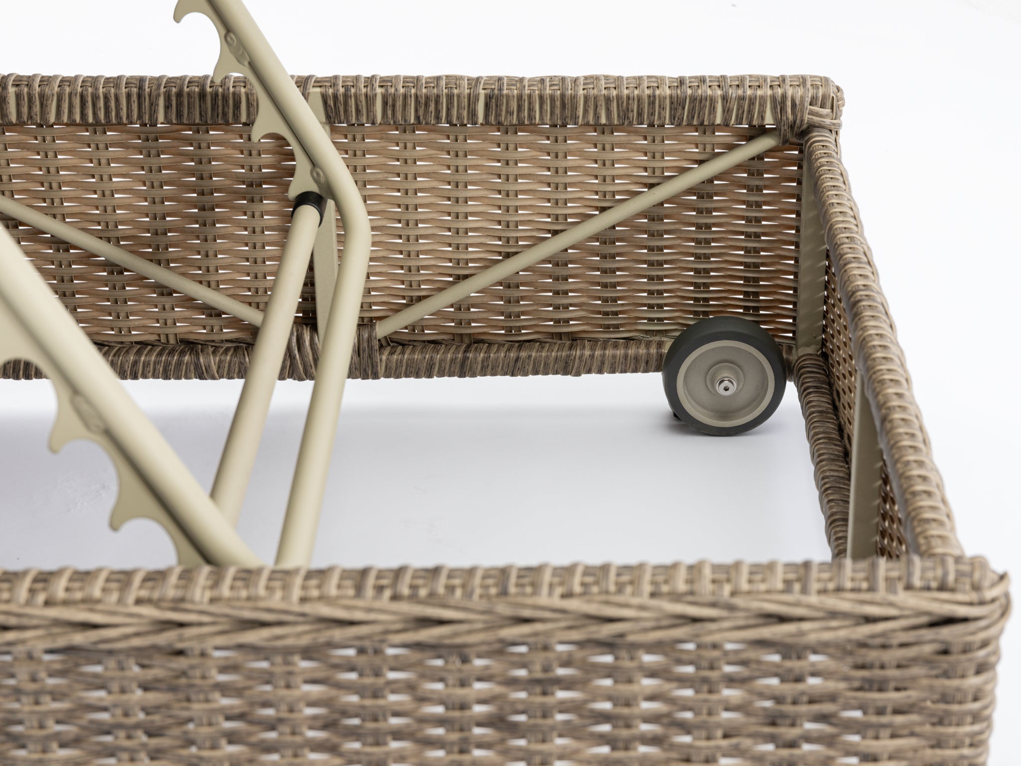 FurnitureOkay Dubai 11-Piece Wicker Outdoor Modular Lounge Setting