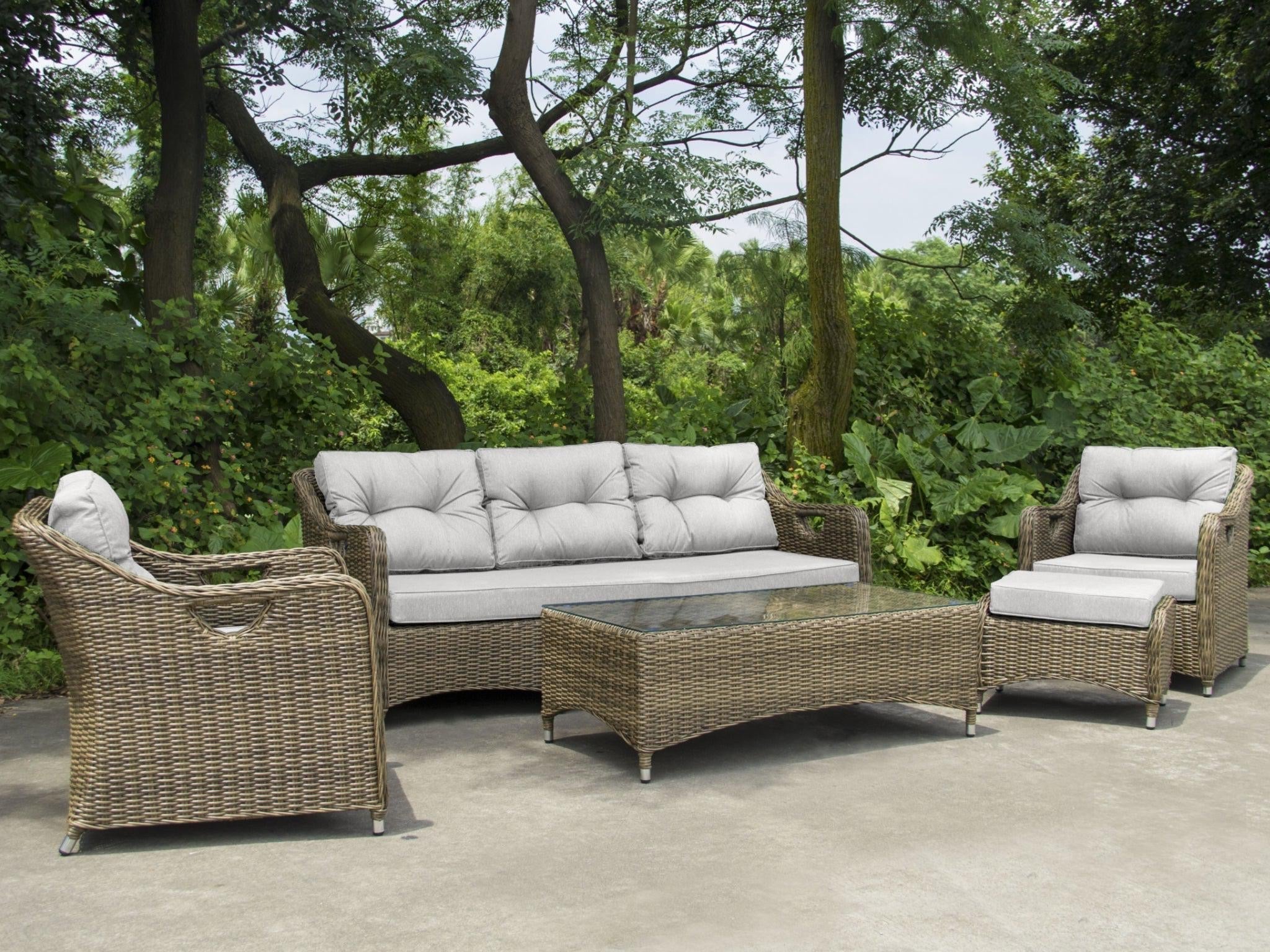 FurnitureOkay Liverpool 5-Piece Wicker Outdoor Lounge Setting