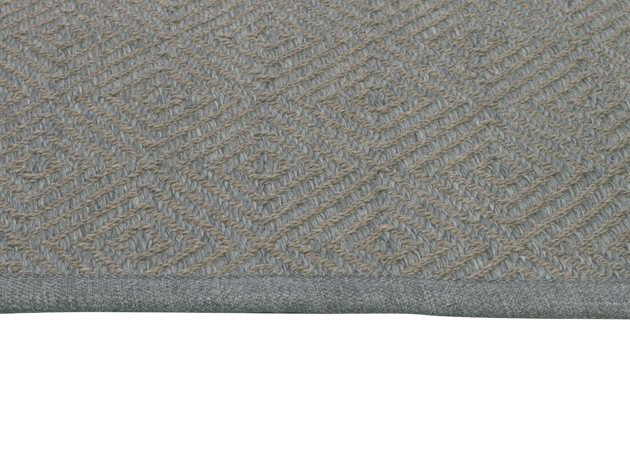 Colorscope Seasons Diamond Outdoor Rug — Grey