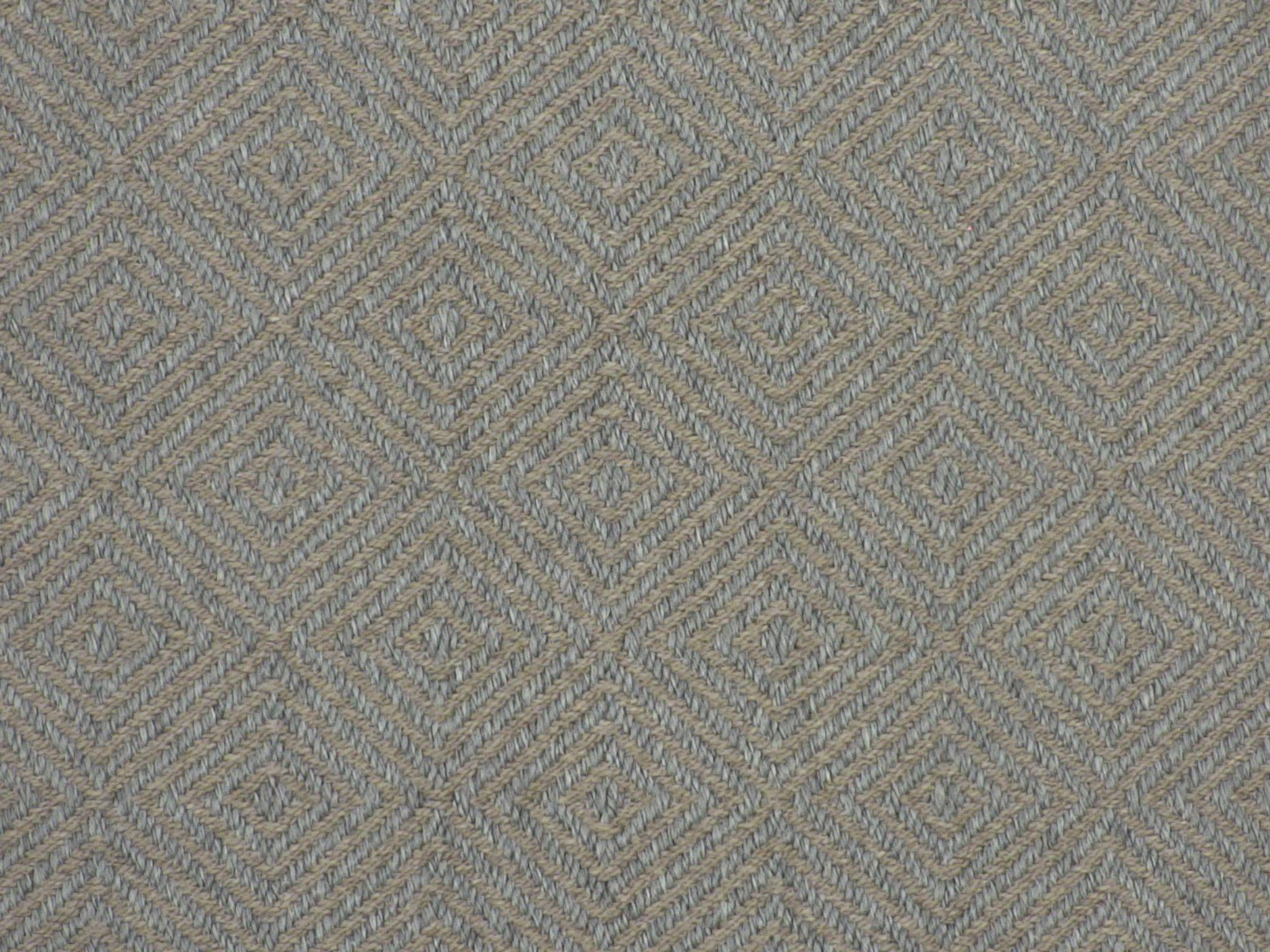Colorscope Seasons Diamond Outdoor Rug — Grey