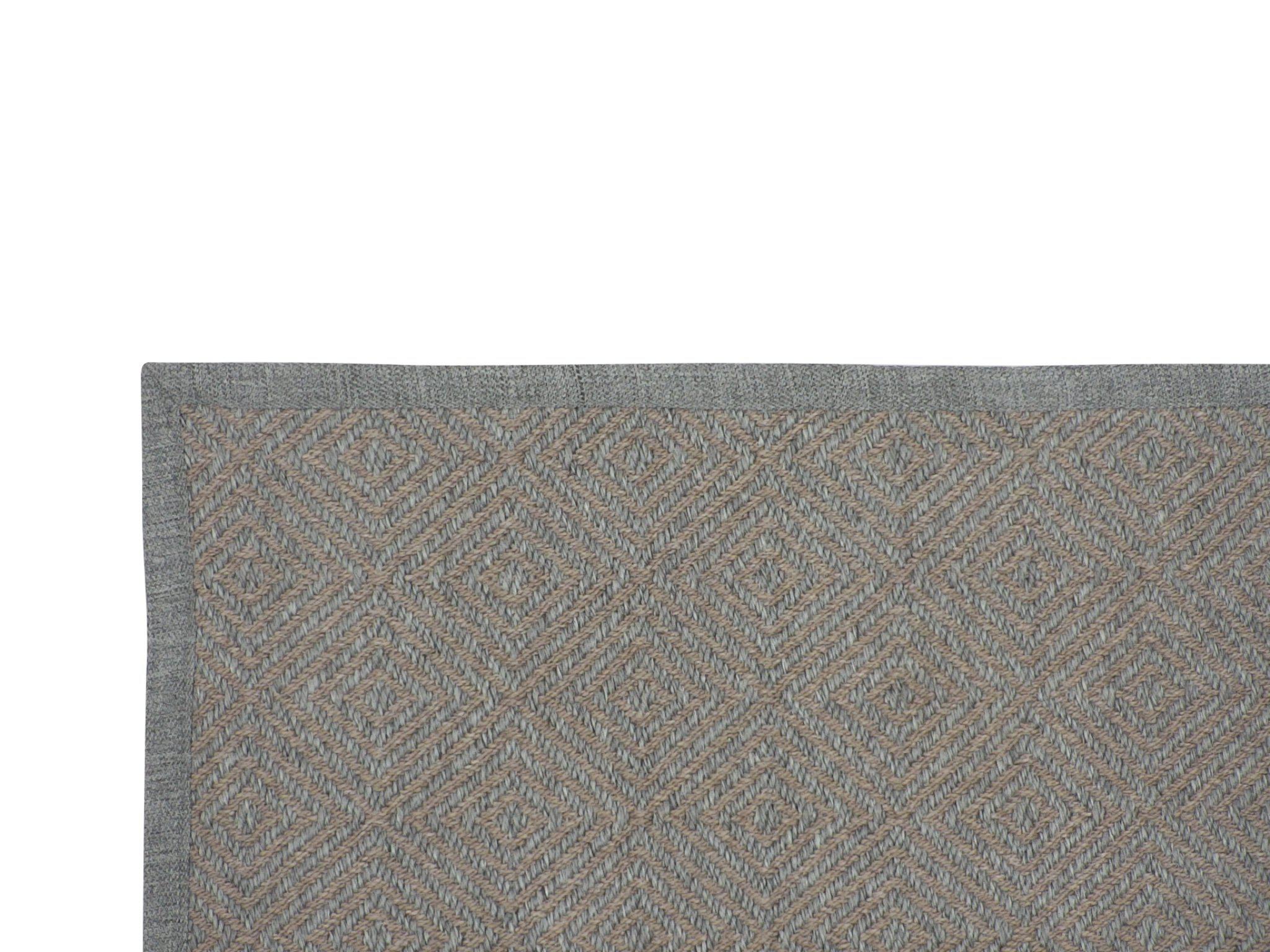 Colorscope Seasons Diamond Outdoor Rug — Grey