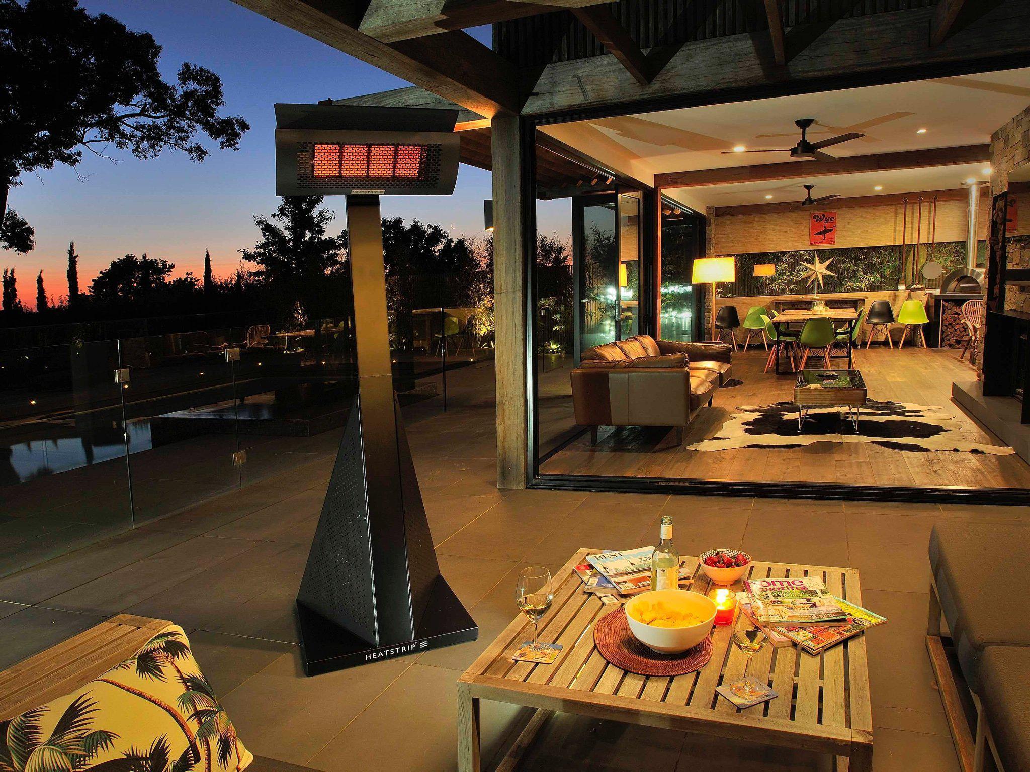 HEATSTRIP Portable LPG Gas Outdoor Radiant Heater